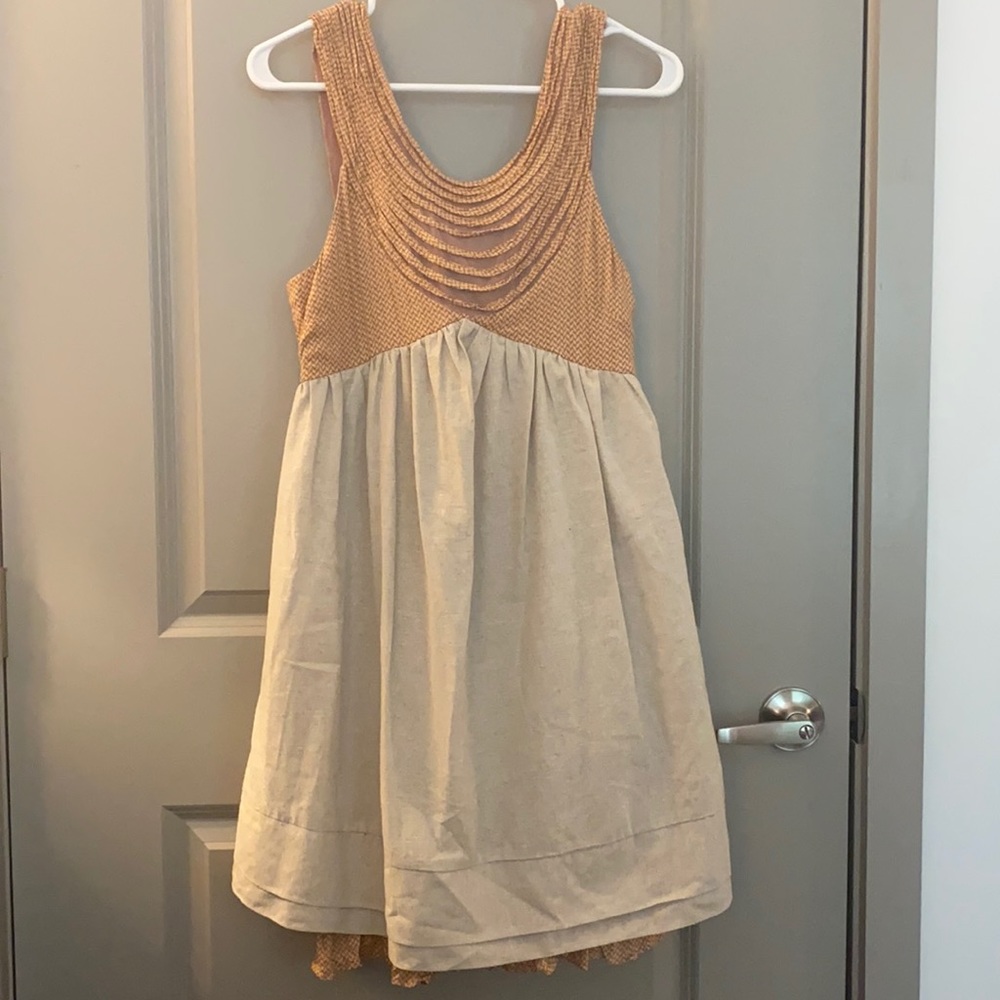 Women’s dress size small